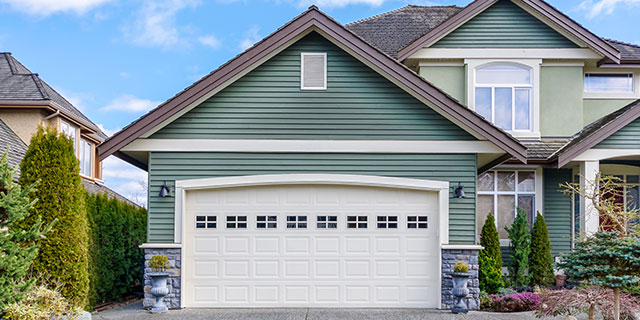 Garage doors East Providence