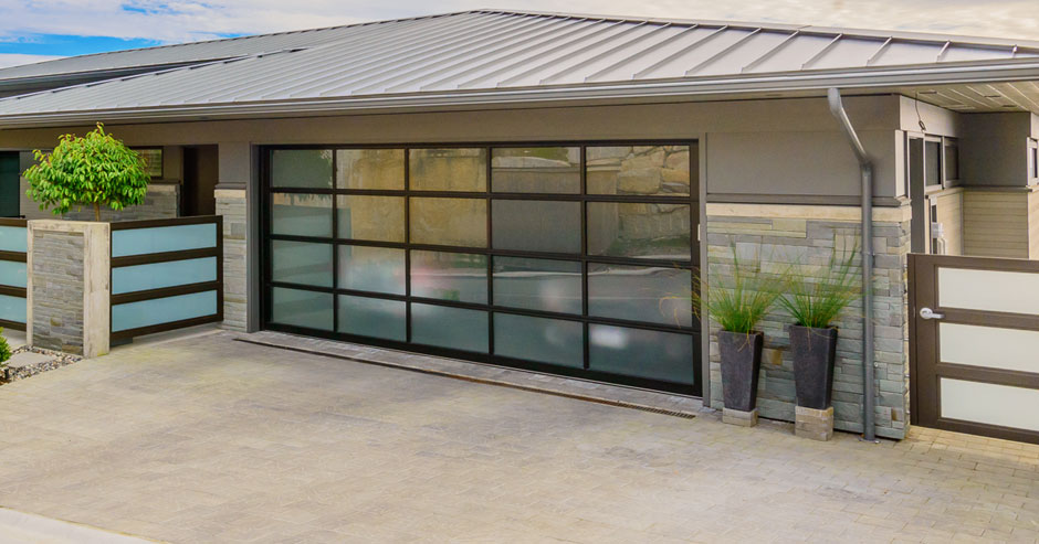 Garage door installation Service Narragansett Rhode Island